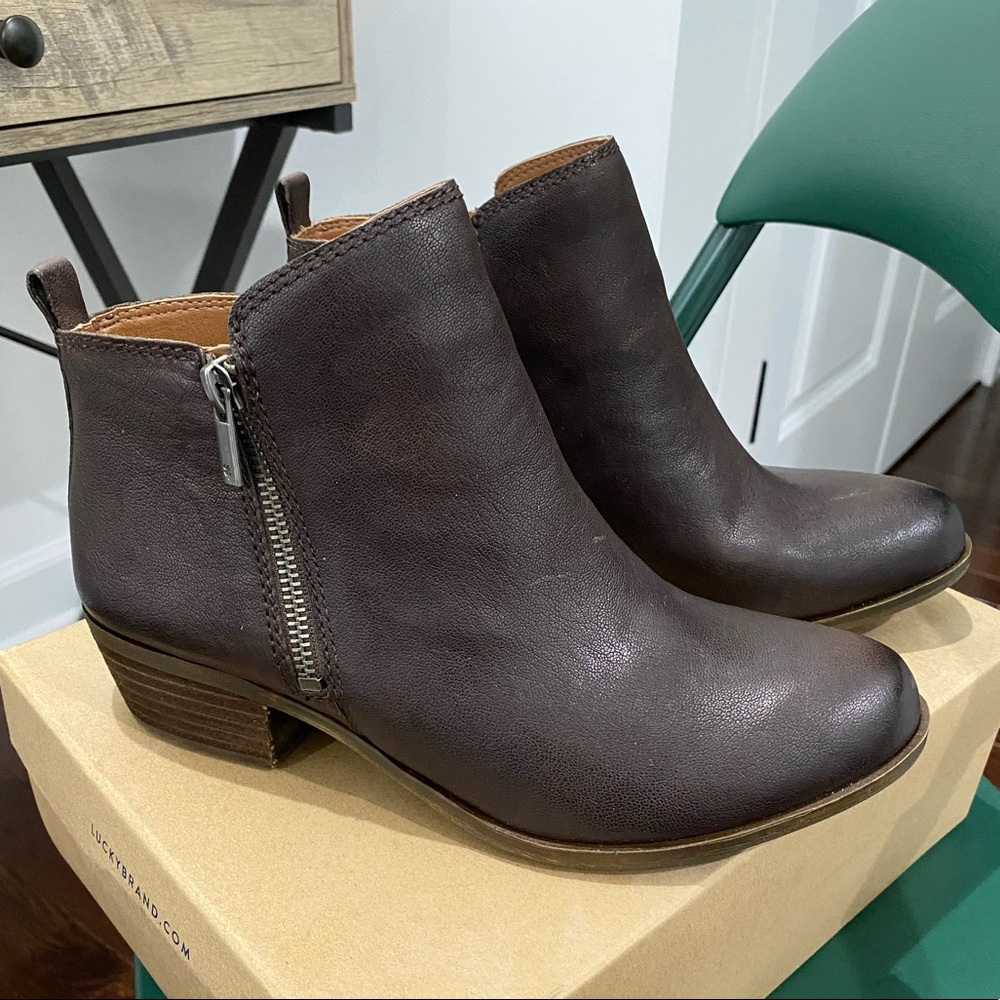 NWOT Lucky Brand Booties